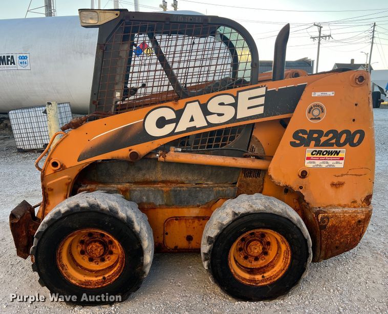 image for item MR9945 2011 Case SR200  skid steer loader