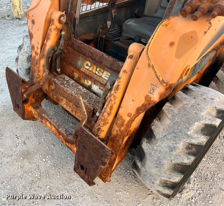image for item MR9945 2011 Case SR200  skid steer loader