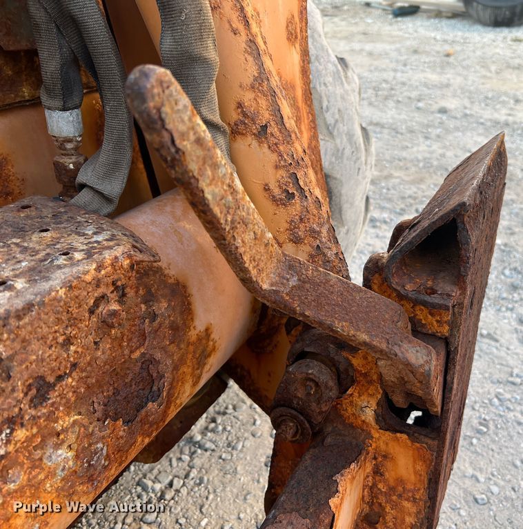 image for item MR9945 2011 Case SR200  skid steer loader