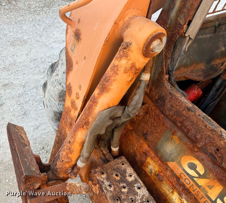 image for item MR9945 2011 Case SR200  skid steer loader