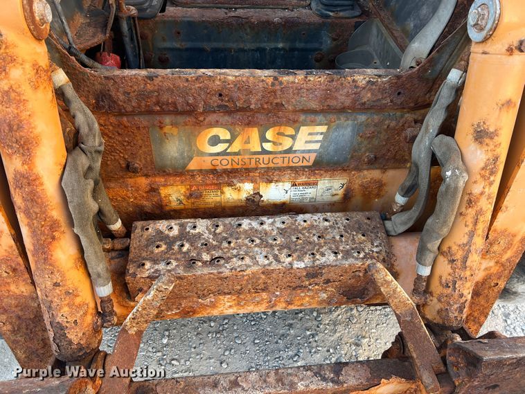 image for item MR9945 2011 Case SR200  skid steer loader