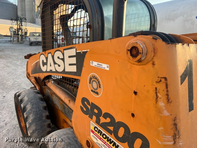 image for item MR9945 2011 Case SR200  skid steer loader