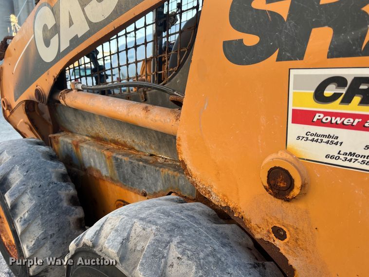 image for item MR9945 2011 Case SR200  skid steer loader