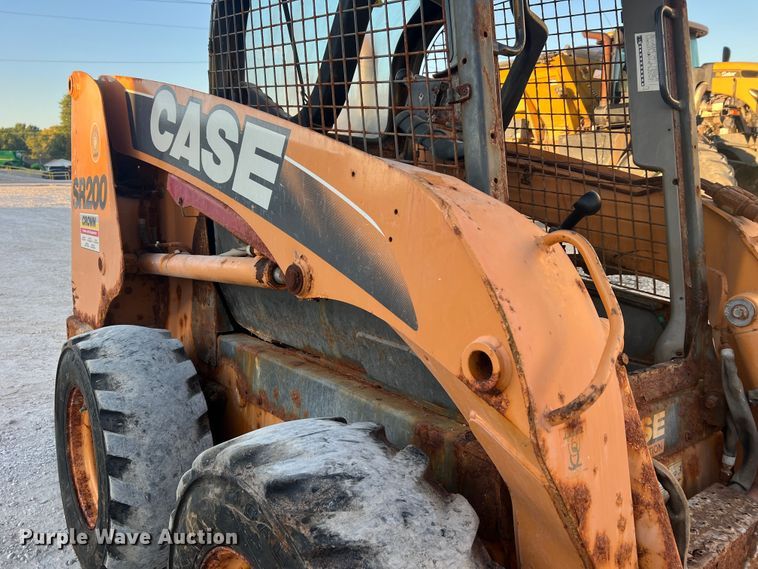 image for item MR9945 2011 Case SR200  skid steer loader