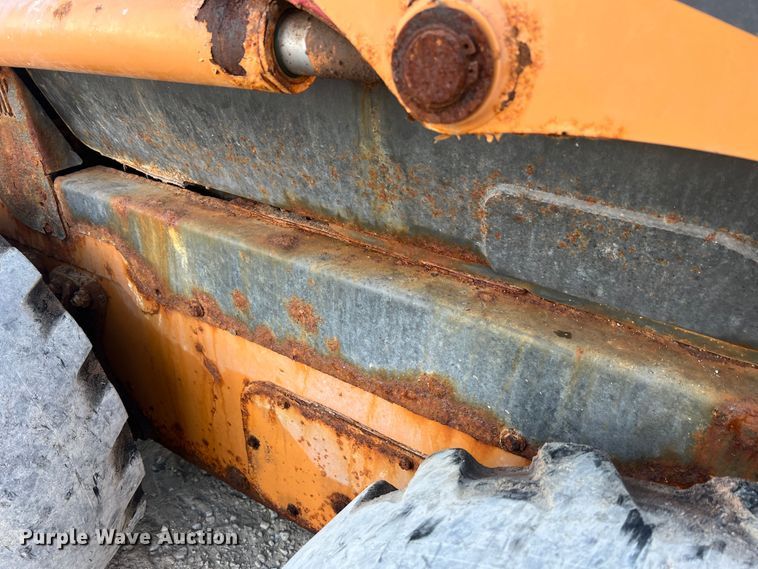 image for item MR9945 2011 Case SR200  skid steer loader