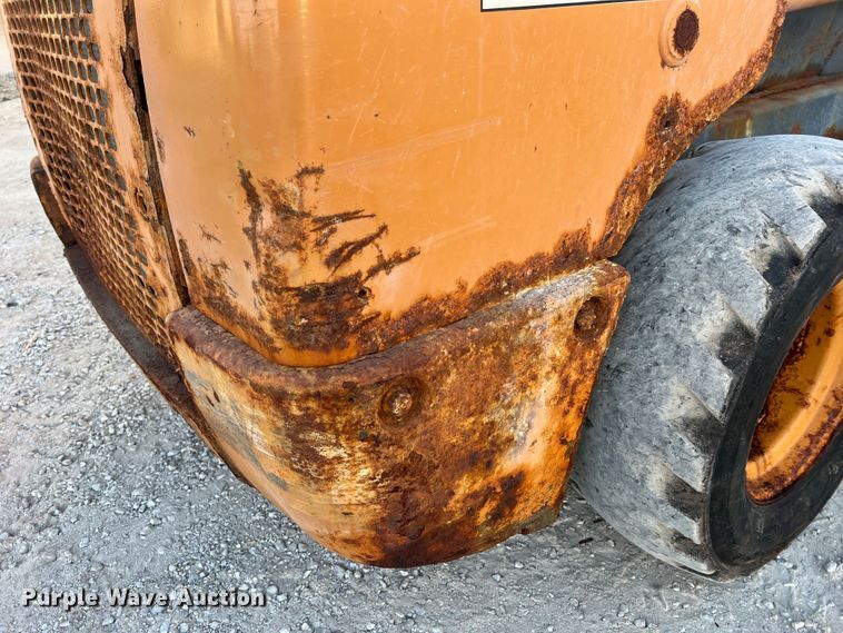 image for item MR9945 2011 Case SR200  skid steer loader