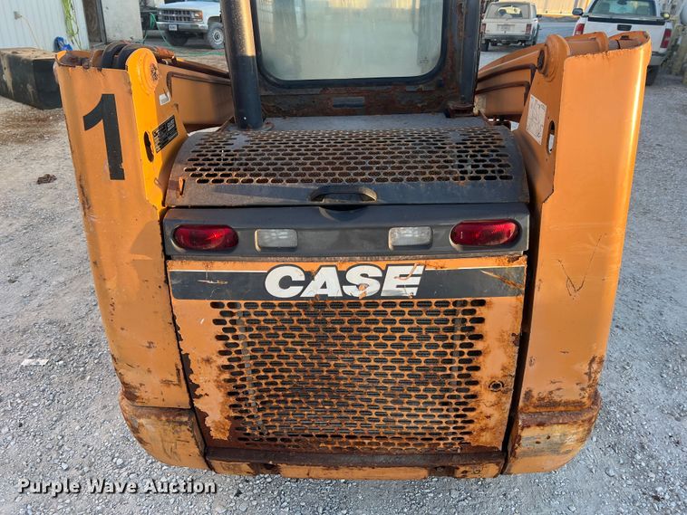 image for item MR9945 2011 Case SR200  skid steer loader