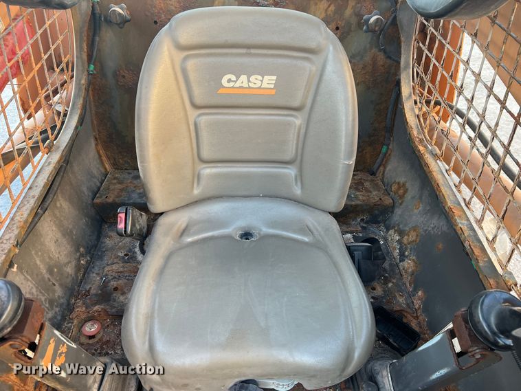 image for item MR9945 2011 Case SR200  skid steer loader