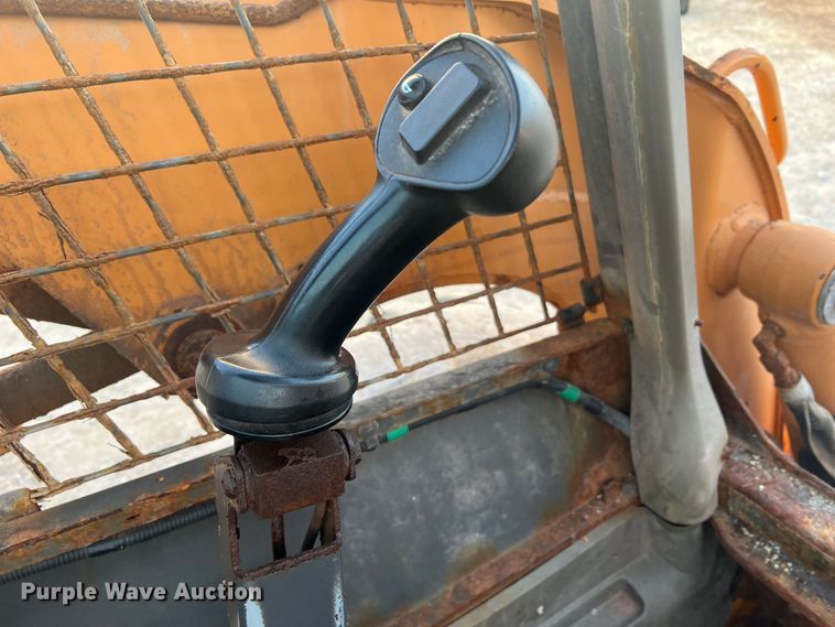 image for item MR9945 2011 Case SR200  skid steer loader