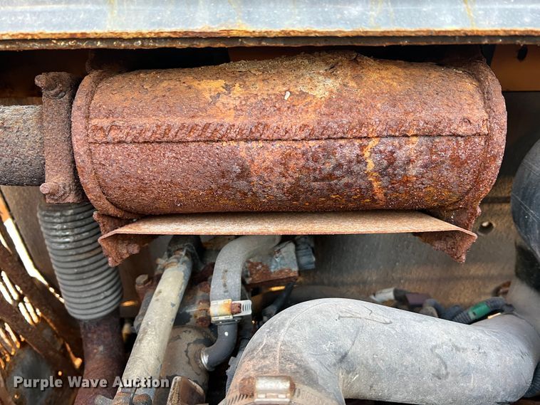 image for item MR9945 2011 Case SR200  skid steer loader