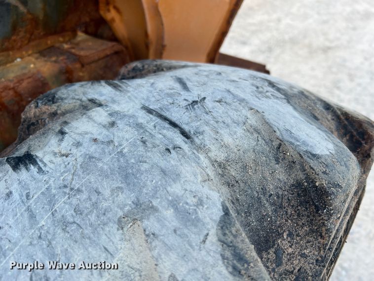 image for item MR9945 2011 Case SR200  skid steer loader