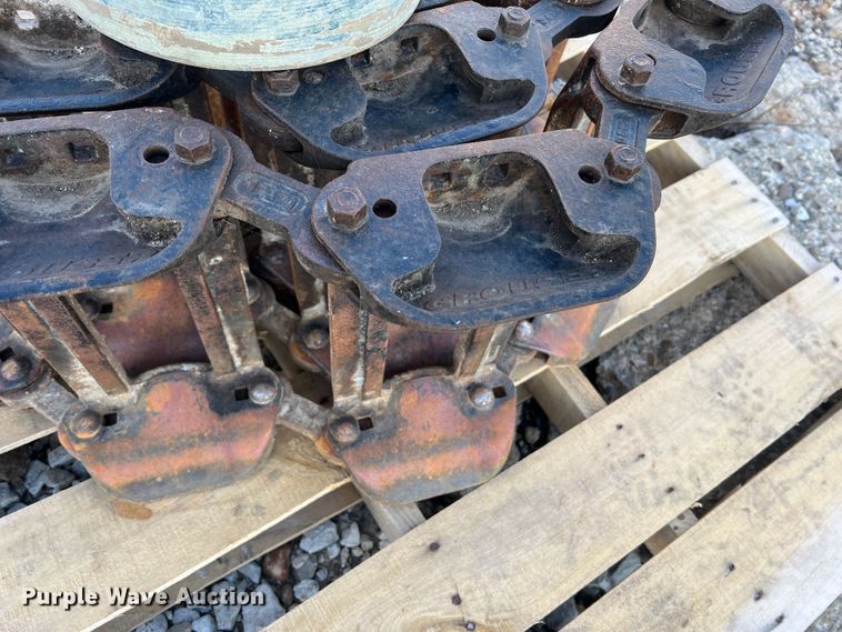 image for item MR9947 Grouser  over the tire skid steer tracks