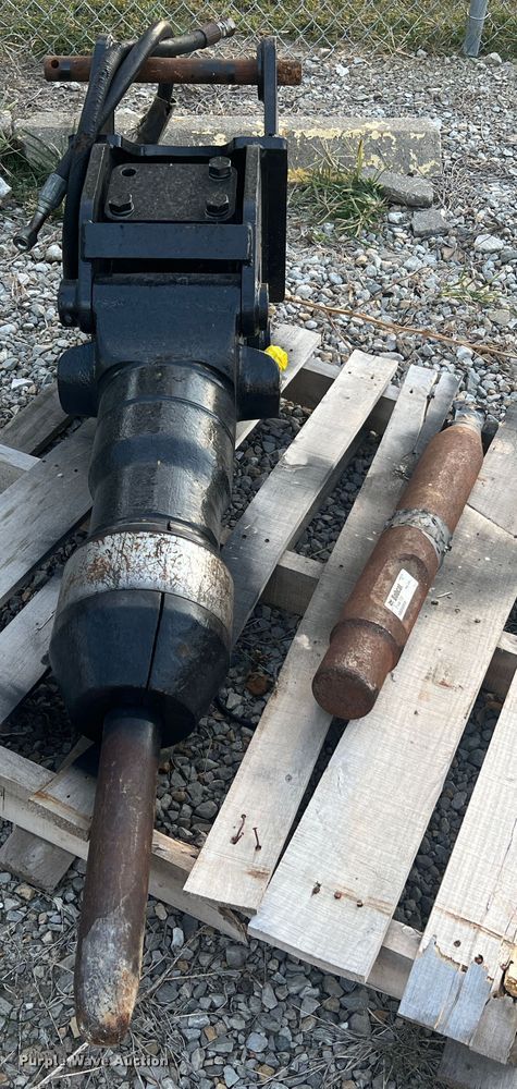 image for item MR9960 Efco  breaker