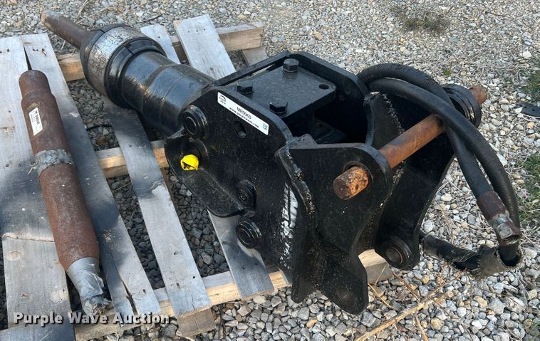 image for item MR9960 Efco  breaker