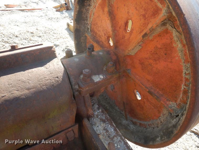 image for item MU9776 Universal  jaw crusher