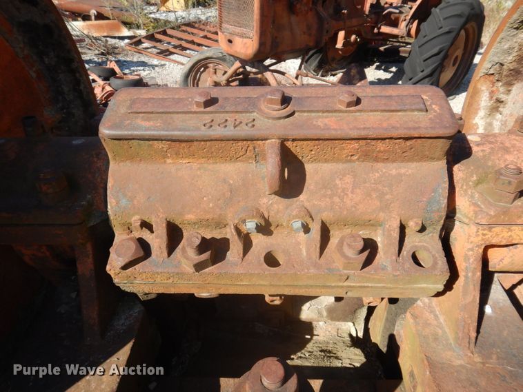 image for item MU9776 Universal  jaw crusher