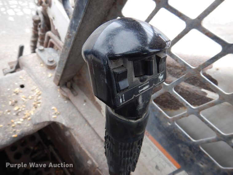 image for item MW9301 2000 Bobcat 873  skid steer loader