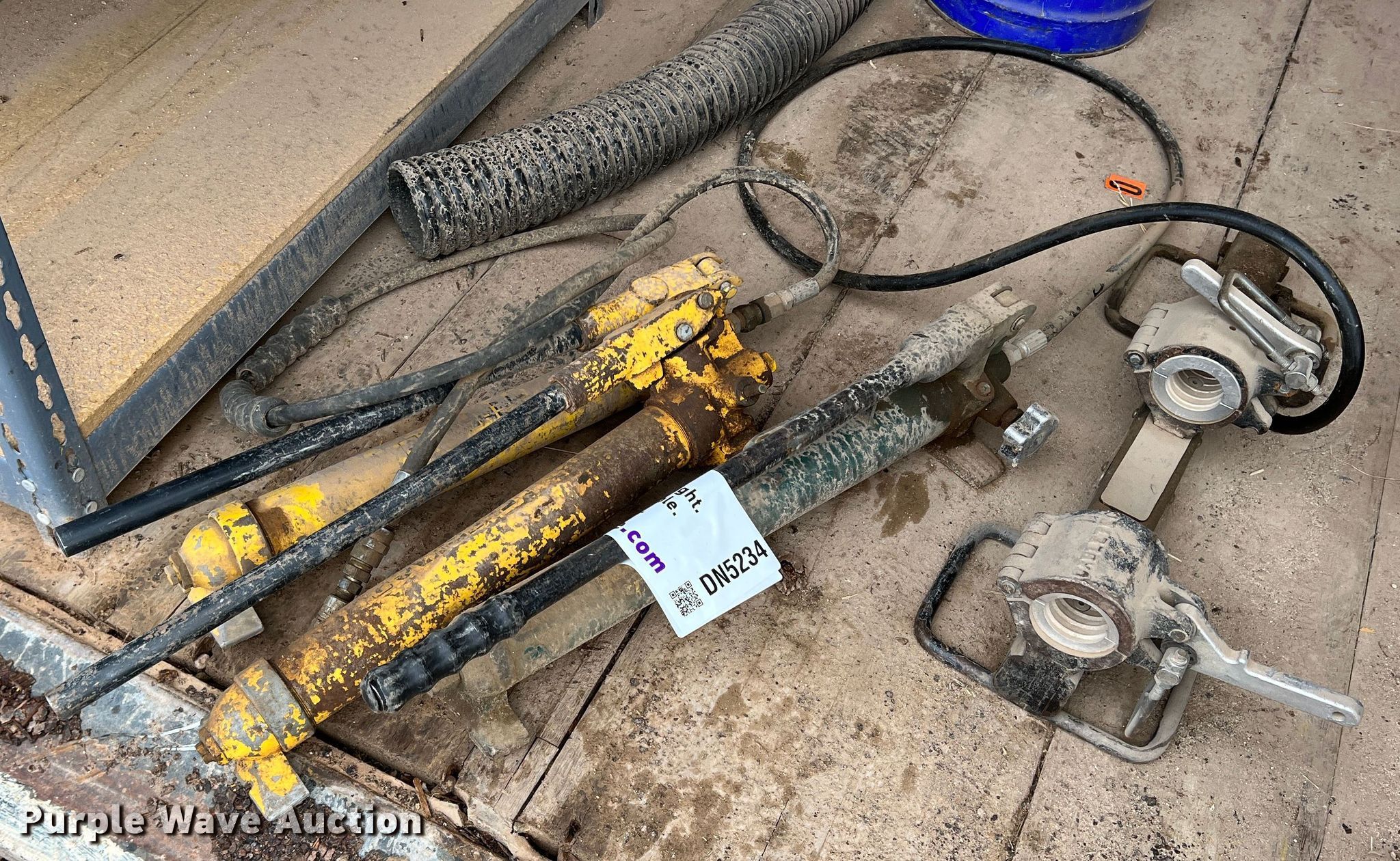 Cabletec hydraulic coupler press in Amarillo, TX Item DN5234 sold