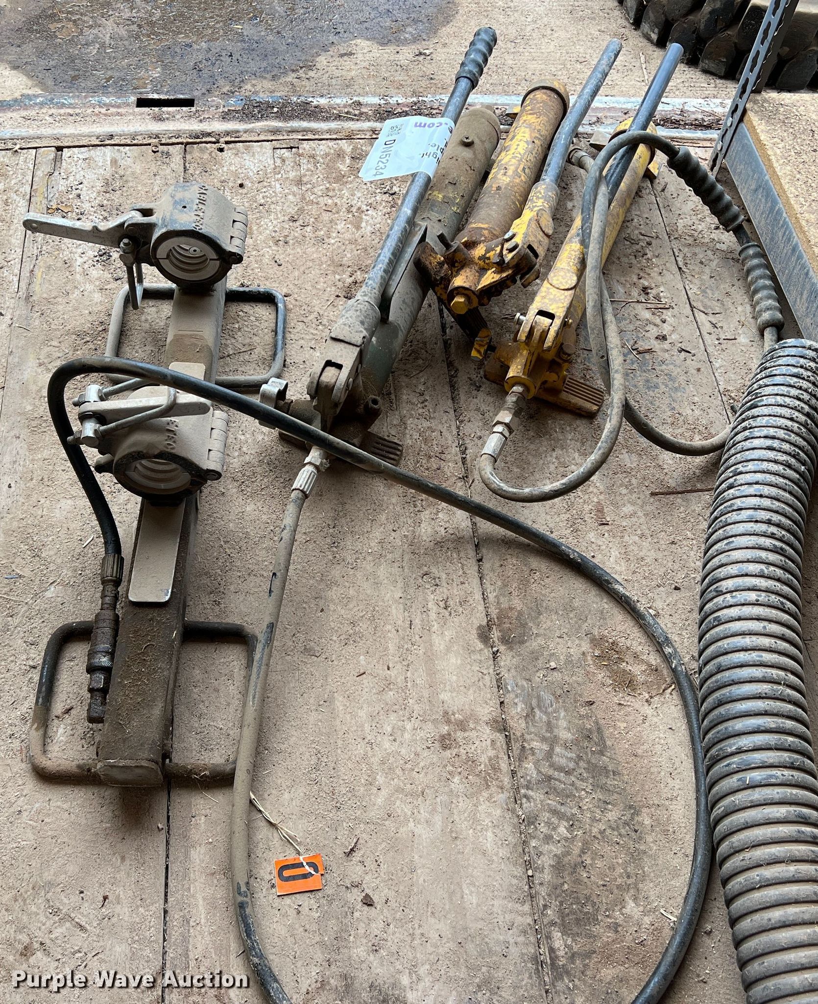 Cabletec hydraulic coupler press in Amarillo, TX Item DN5234 sold