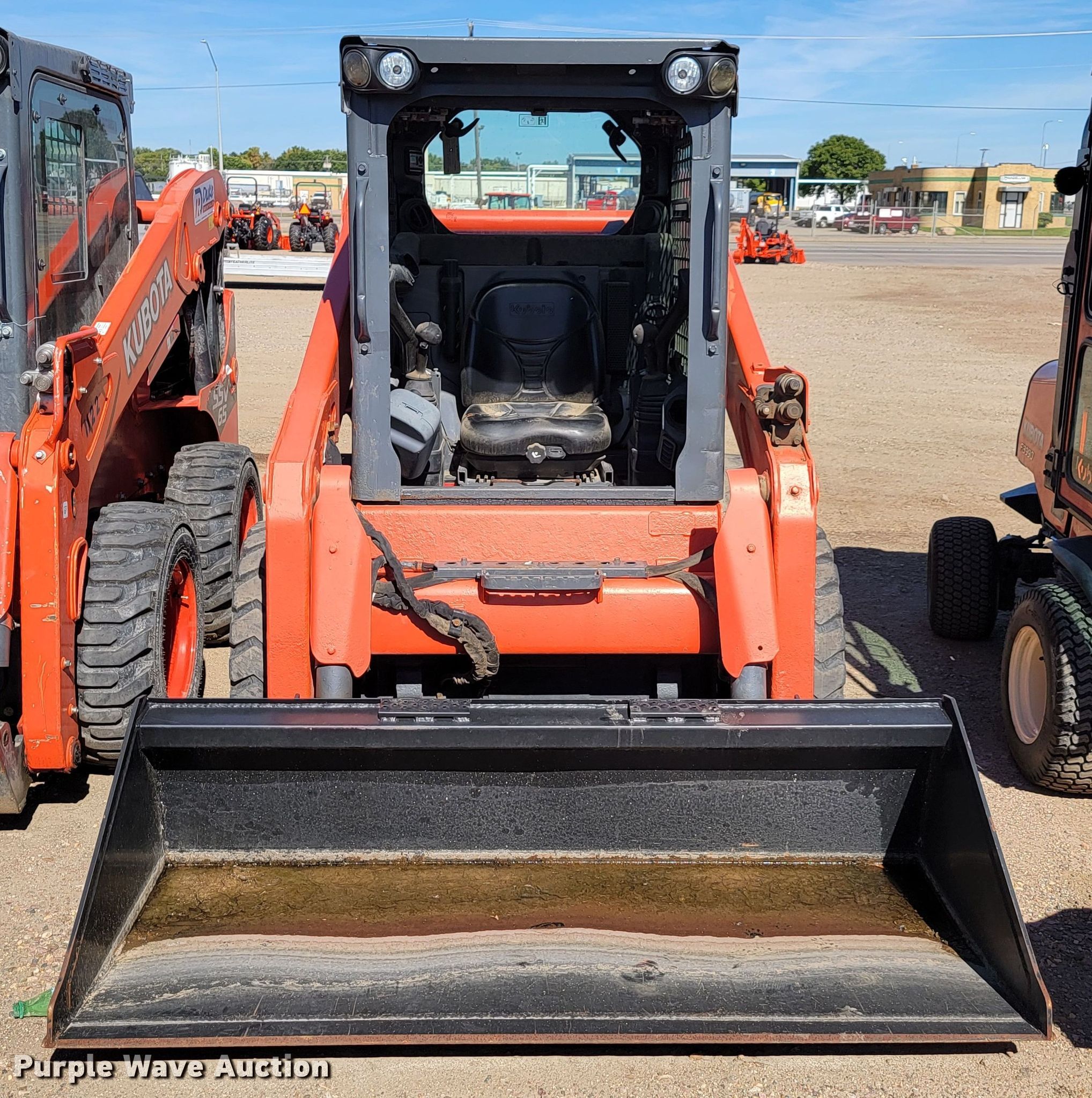 Kubota SSV75 skid steer loader in Sioux Falls, SD Item LO9108 sold