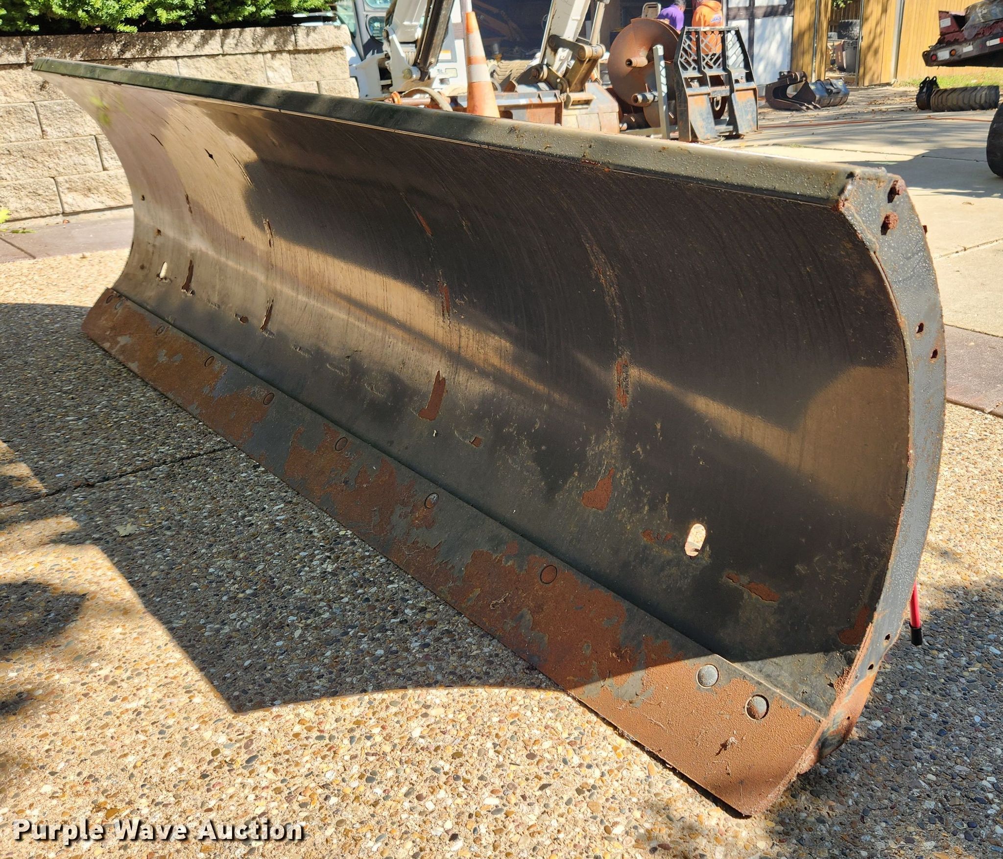 2009 Bobcat 96 Snow Blade skid steer snow plow in Defiance, MO Item