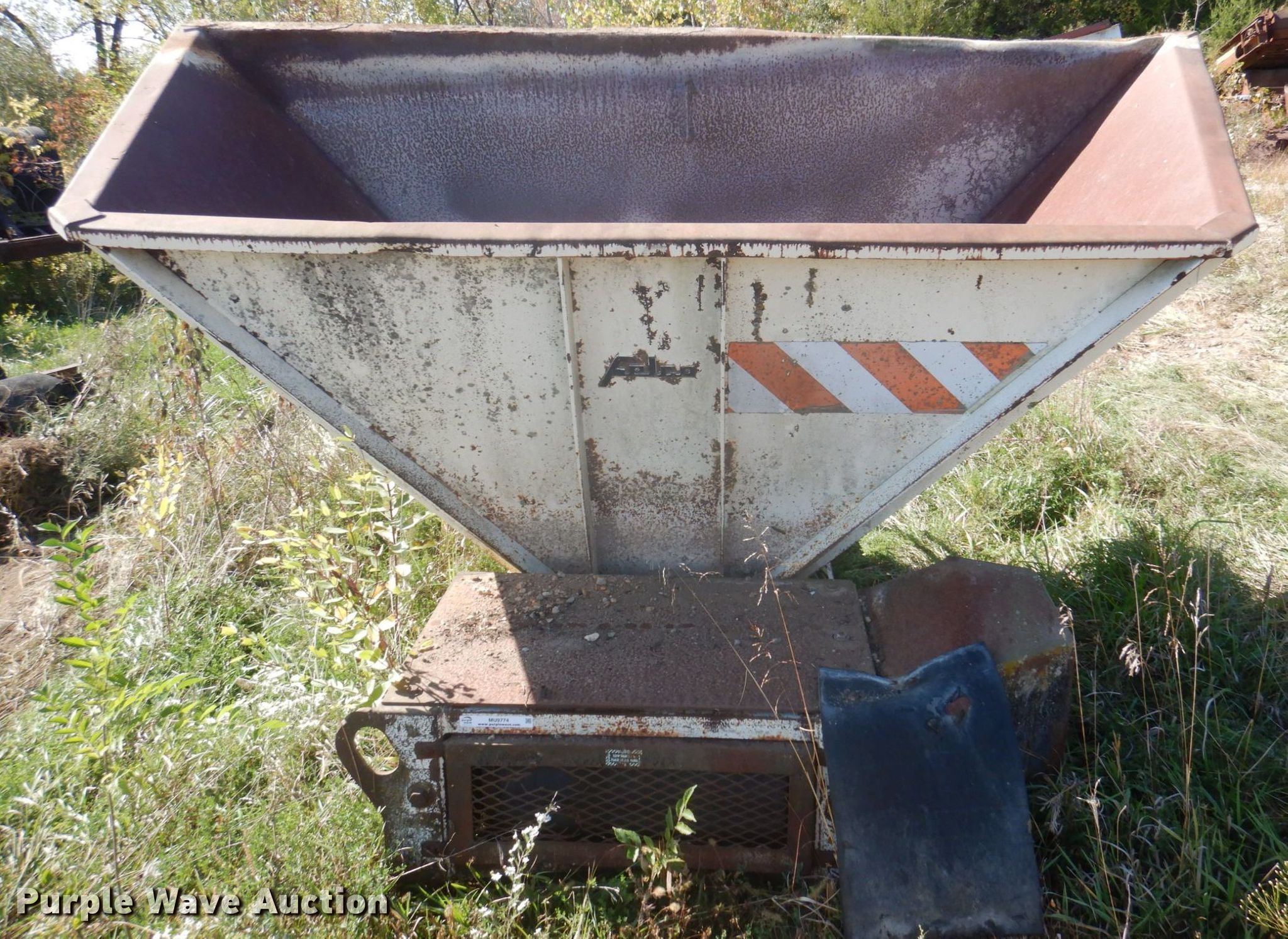 Felco CD1018 bedding conveyor in Trenton, MO Item MU9774 sold