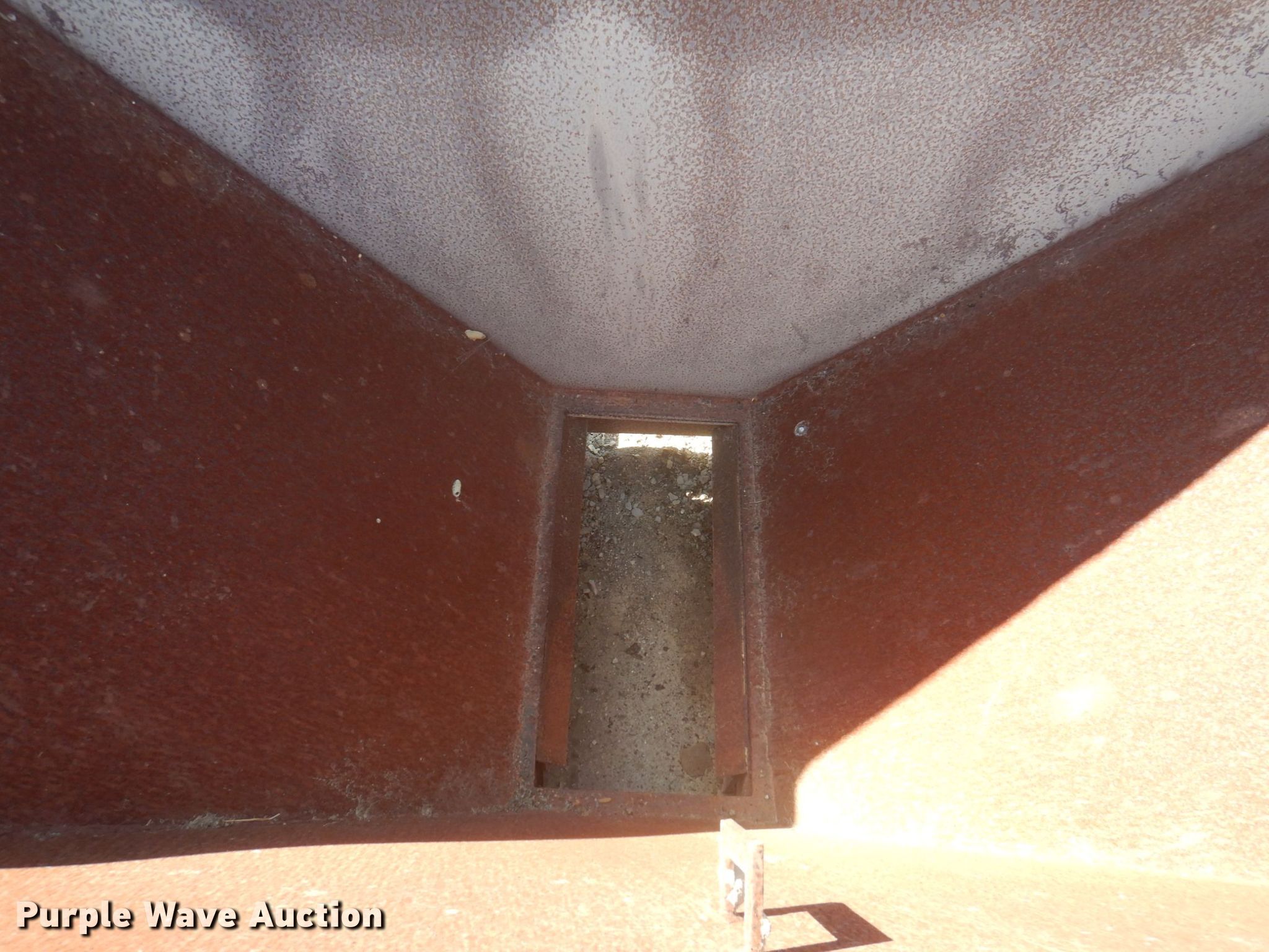 Felco CD1018 bedding conveyor in Trenton, MO Item MU9774 sold