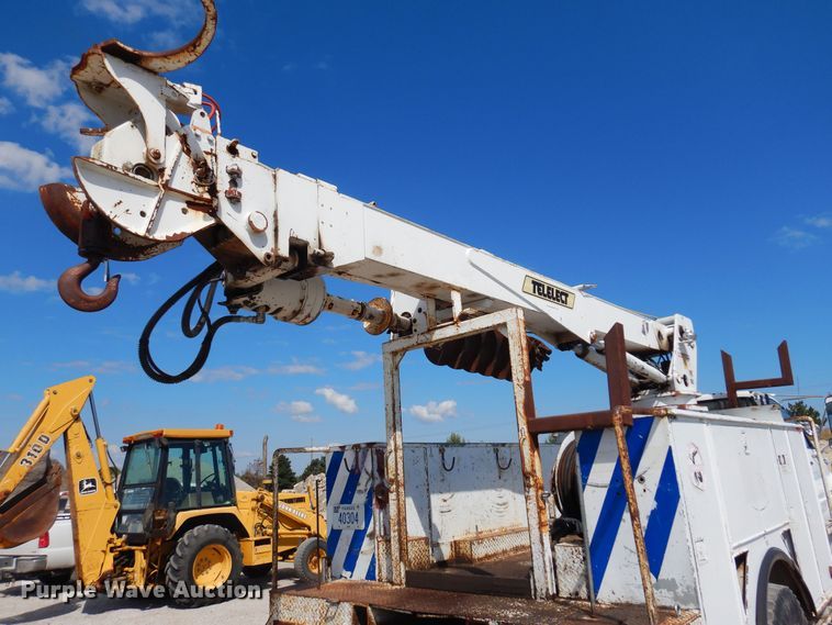 image for item DB7836 1991 GMC TopKick C6500  digger derrick truck