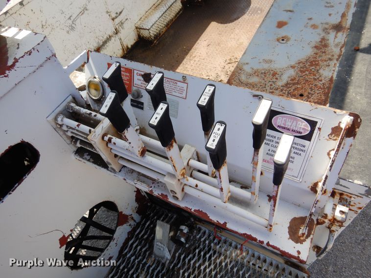 image for item DB7836 1991 GMC TopKick C6500  digger derrick truck