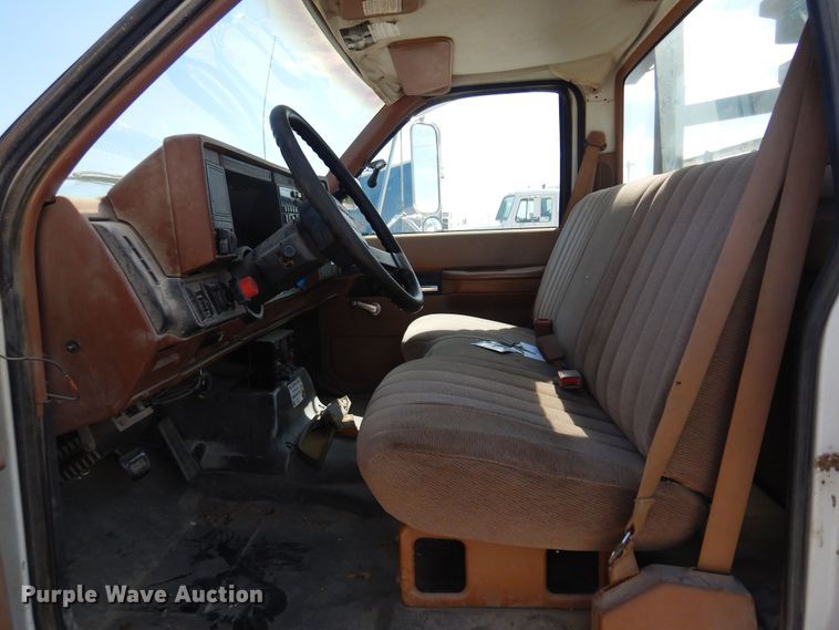 image for item DB7836 1991 GMC TopKick C6500  digger derrick truck