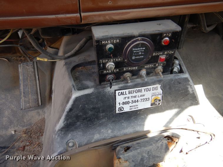 image for item DB7836 1991 GMC TopKick C6500  digger derrick truck