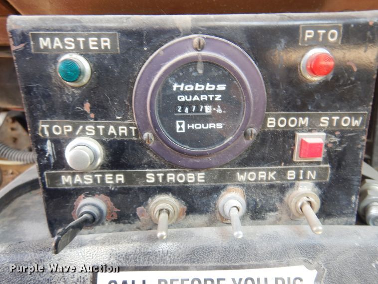 image for item DB7836 1991 GMC TopKick C6500  digger derrick truck