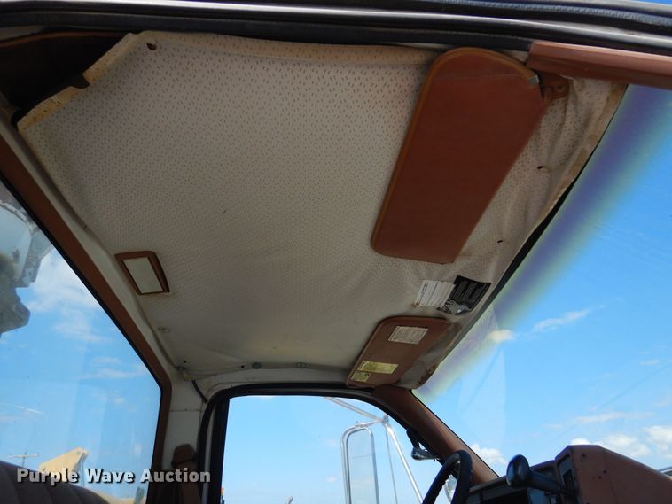 image for item DB7836 1991 GMC TopKick C6500  digger derrick truck