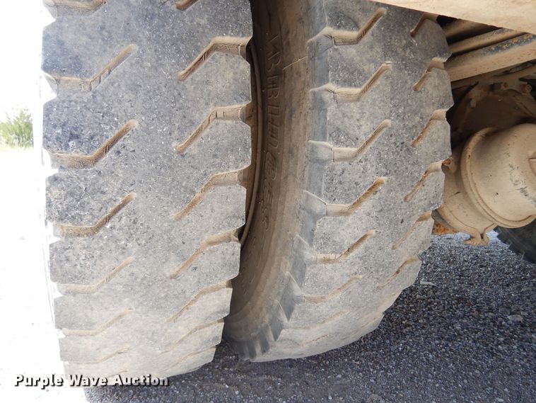 image for item DB7836 1991 GMC TopKick C6500  digger derrick truck