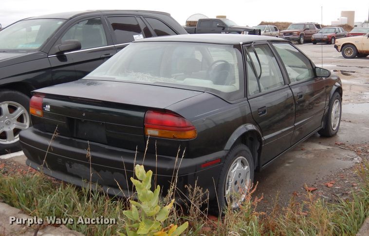 image for item DF8141 1995 Saturn SL1