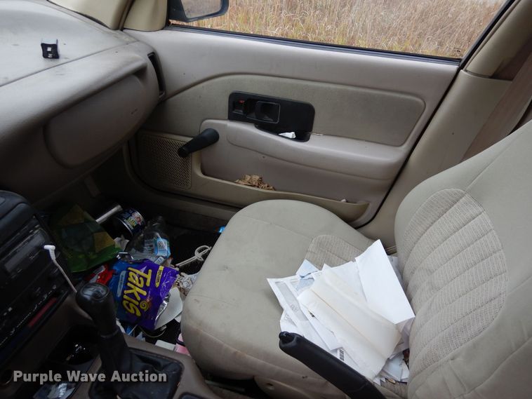 image for item DF8141 1995 Saturn SL1