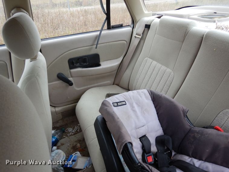 image for item DF8141 1995 Saturn SL1