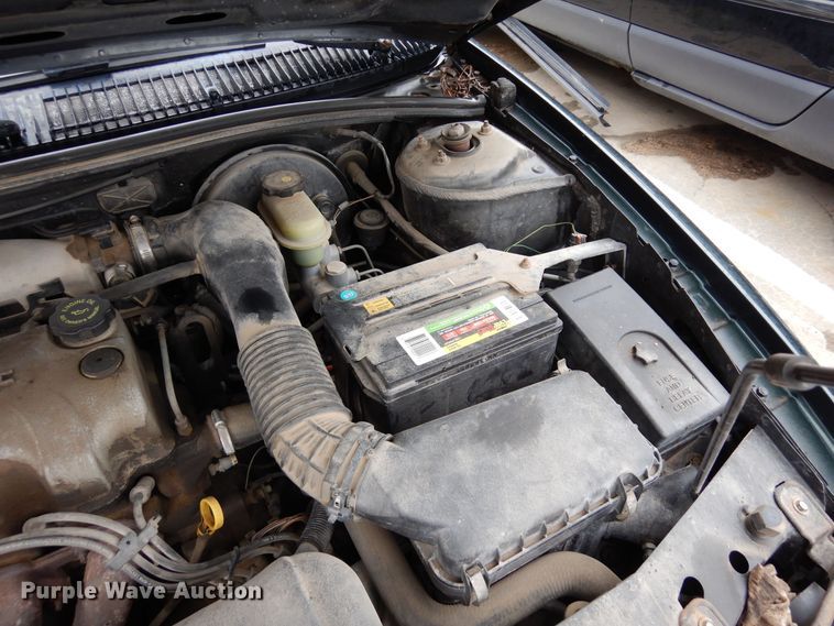 image for item DF8141 1995 Saturn SL1