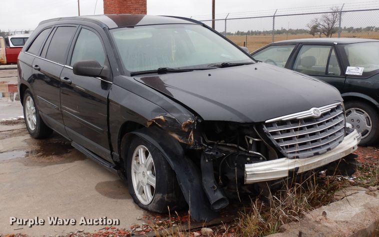 image for item DF8142 2005 Chrysler Pacifica  SUV