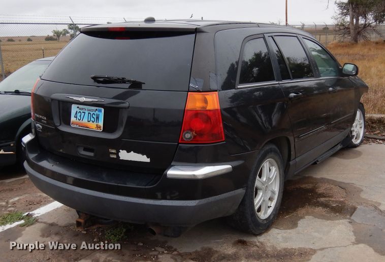 image for item DF8142 2005 Chrysler Pacifica  SUV