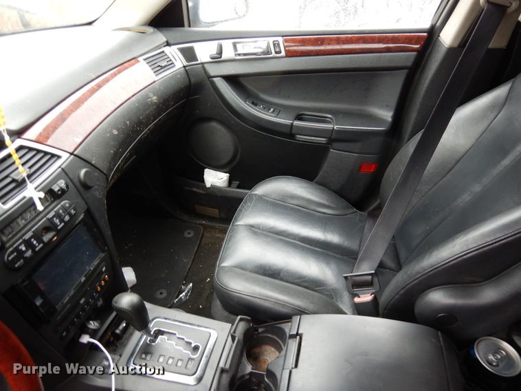 image for item DF8142 2005 Chrysler Pacifica  SUV