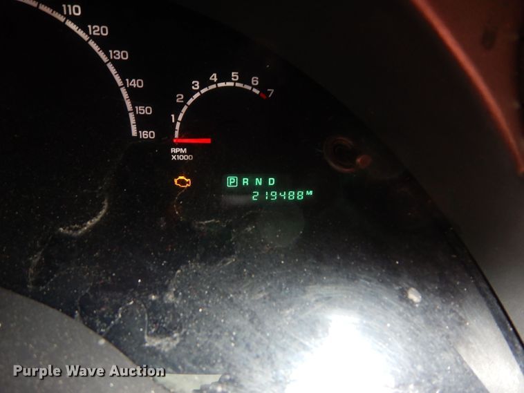 image for item DF8142 2005 Chrysler Pacifica  SUV