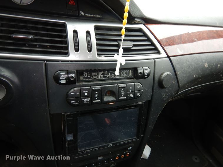 image for item DF8142 2005 Chrysler Pacifica  SUV