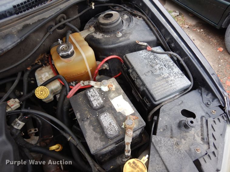 image for item DF8142 2005 Chrysler Pacifica  SUV