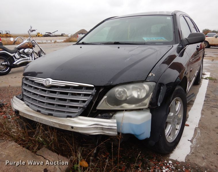 image for item DF8142 2005 Chrysler Pacifica  SUV