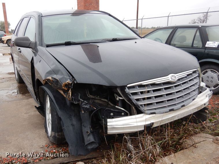 image for item DF8142 2005 Chrysler Pacifica  SUV