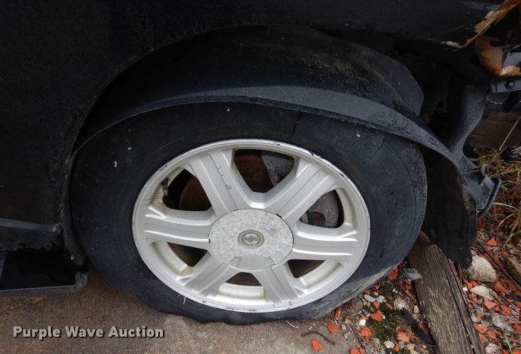 image for item DF8142 2005 Chrysler Pacifica  SUV