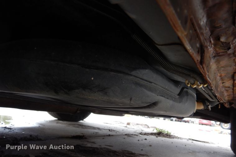 image for item DF8142 2005 Chrysler Pacifica  SUV