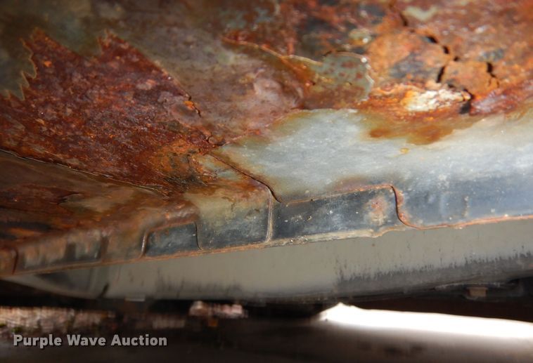 image for item DF8142 2005 Chrysler Pacifica  SUV