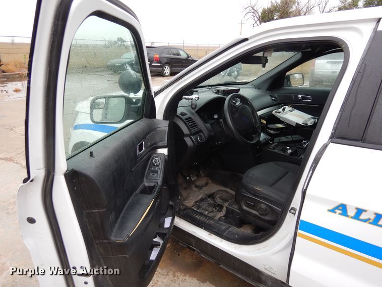 image for item DF8144 2017 Ford Explorer Police Interceptor  SUV